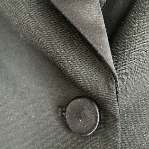 THE LIMITED Solid Black/Satin Lapel Single Button Dress Jacket, Size 2, EUC. - Picture 5 of 9